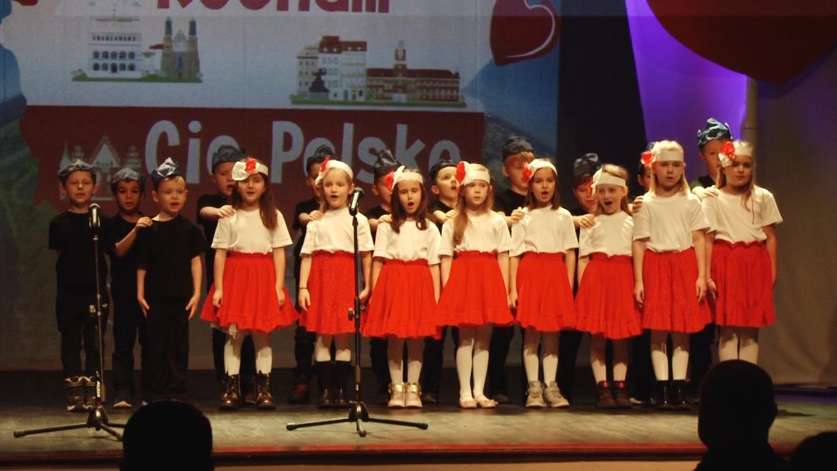 Przedszkolaki dały koncert dla Niepodległej