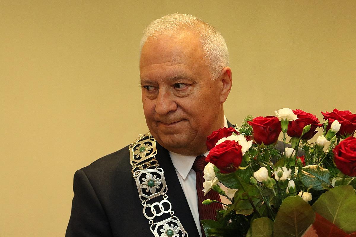 Prezydent Krzakowski będzie zarabiał ok. 8 tys. zł na rękę