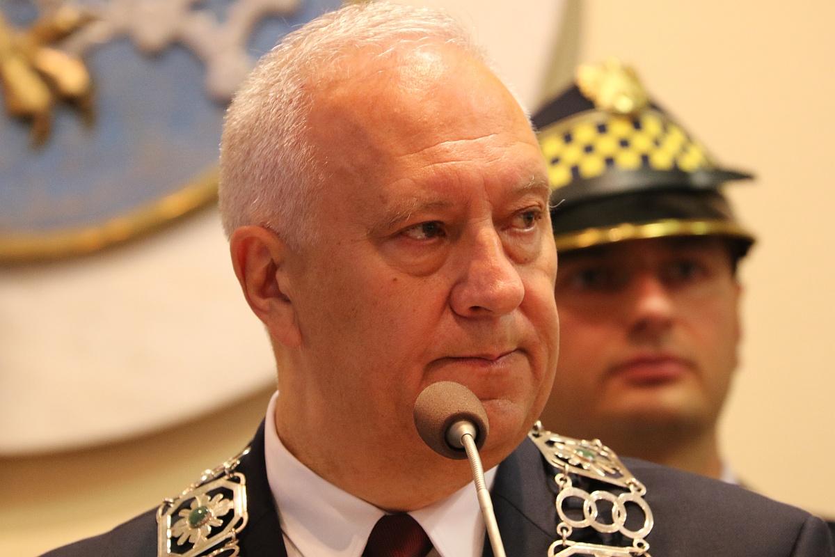 W czwartek sesja. Radni będą głosować nad prezydencką pensją