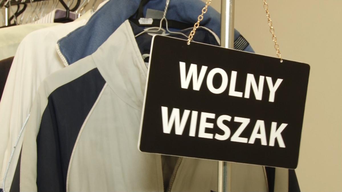  Wieszak na odzież – oddaj i weź
