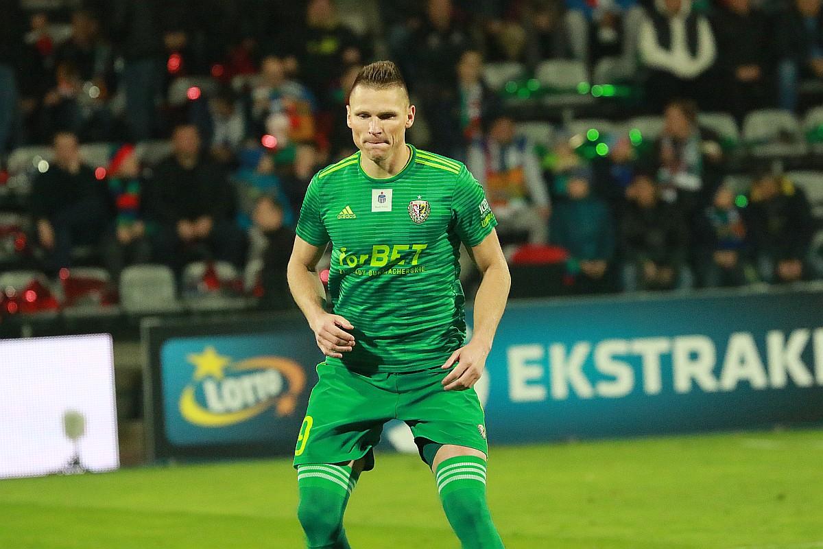 Miedź dostała baty od Śląska. Dominik Nowak musi dzwonić na 112
