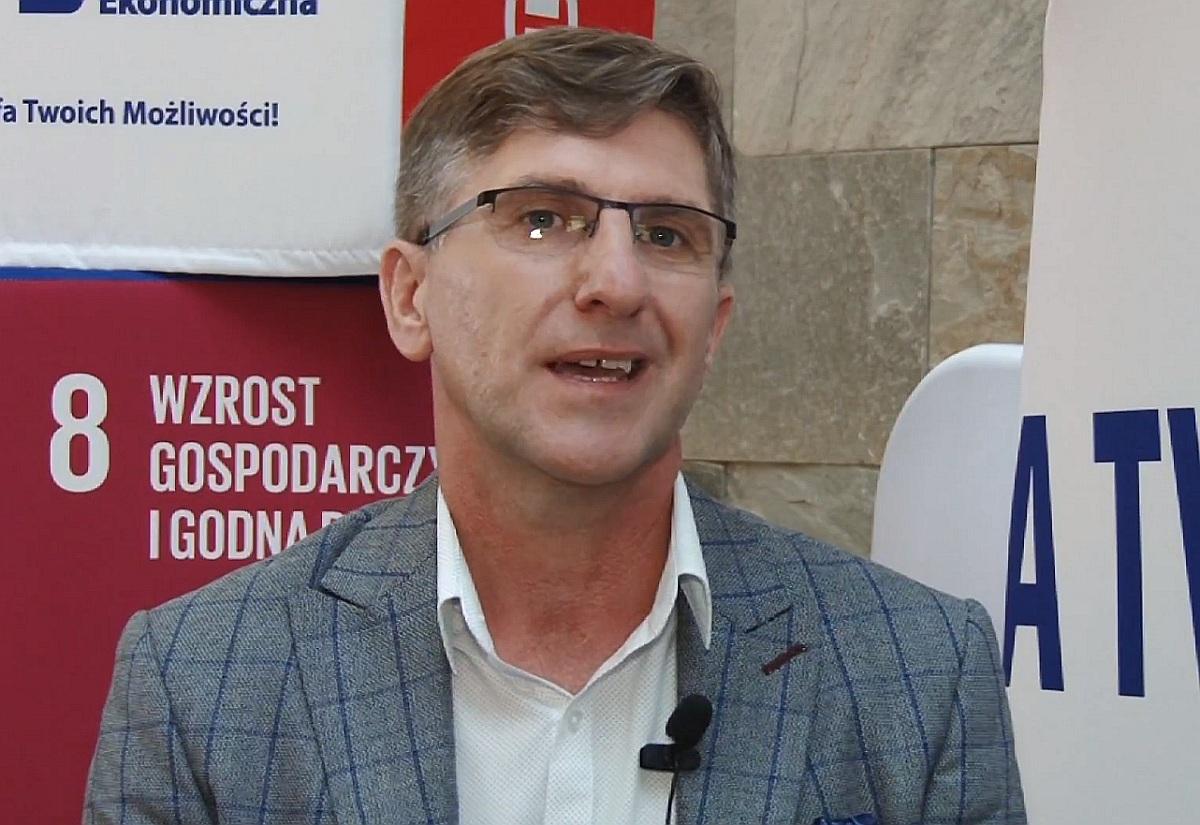Egzotyczna koalicja w powiecie? Babuśka kandydatem na starostę