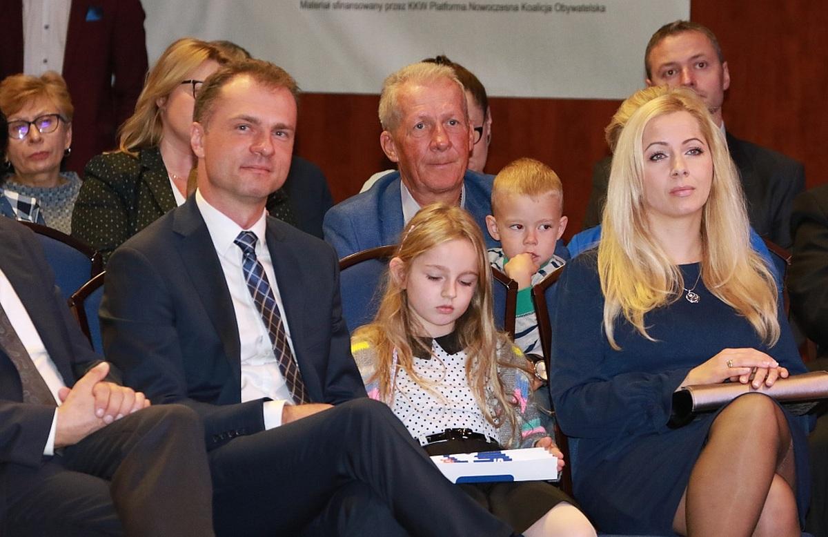 Koalicja Obywatelska na ostatniej prostej. Schetyna i Lubnauer poparli Rabczenkę
