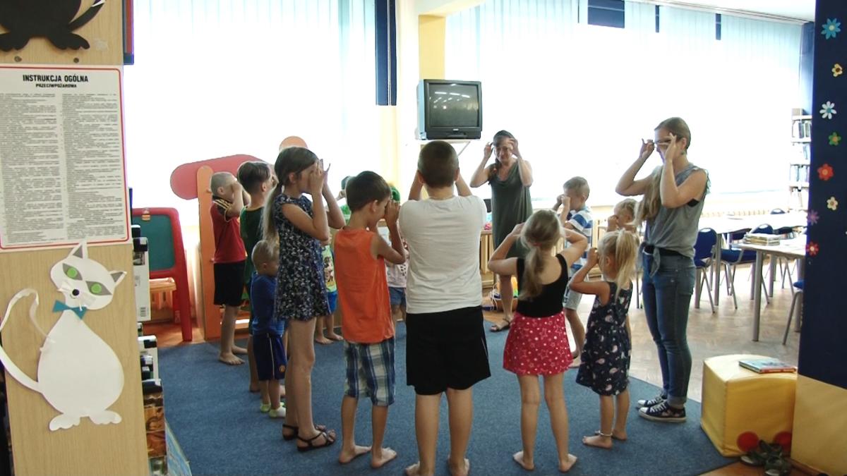 Wakacje z książka w legnickich bibliotekach