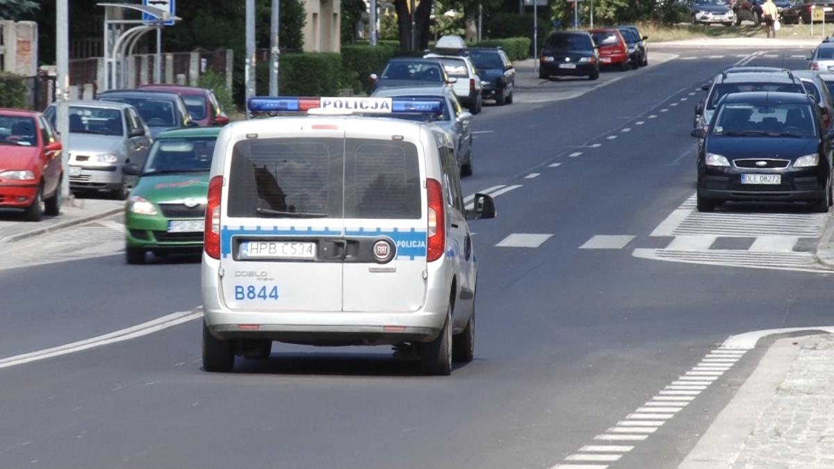 Po amfetaminie autem na komendę 