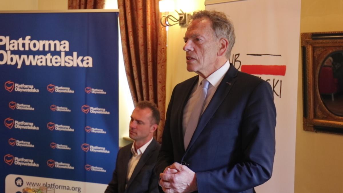 Eurodeputowany, były szef MSZ na spotkaniu z legniczanami  
