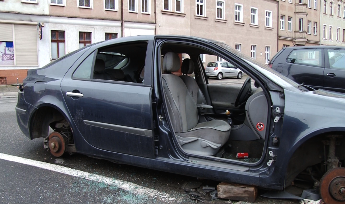  Wraki aut na legnickich ulicach