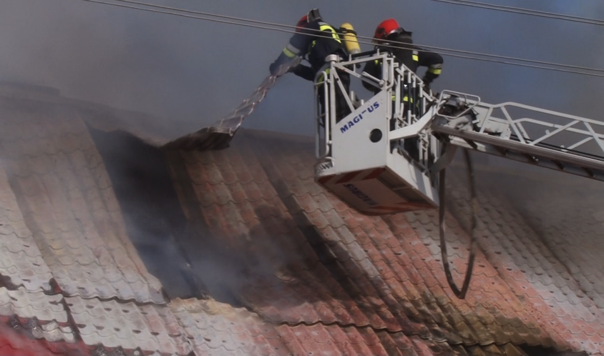 Pożar dwukondygnacyjnego domu w Jakuszowie