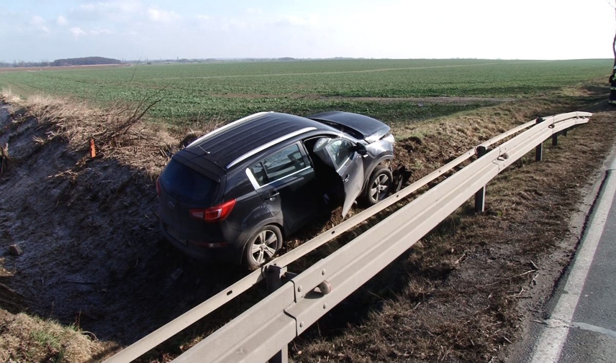 Wypadek na DK 94, trzy osoby trafiły do szpitala