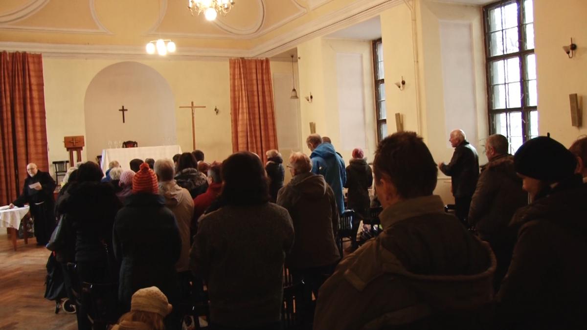 Święta Rodzina wśród baranków i kucyków! Legnica znów będzie miała Żywą Szopkę!