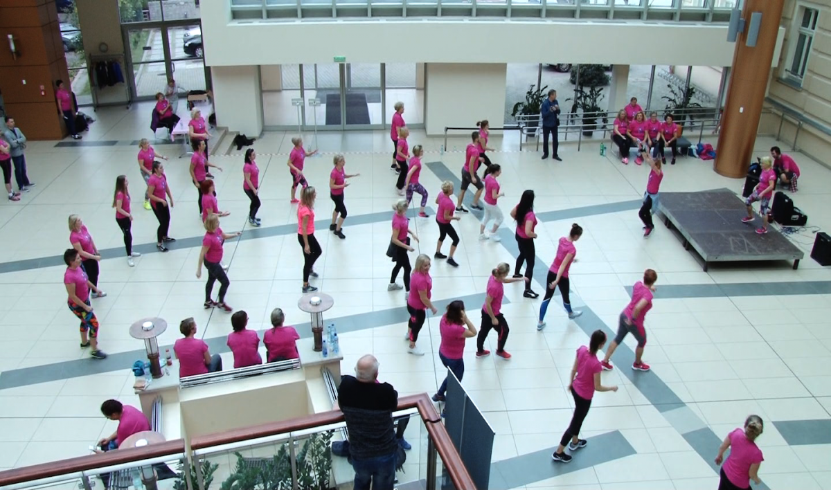 Różowa Zumba drugi raz zagościła w Legnicy