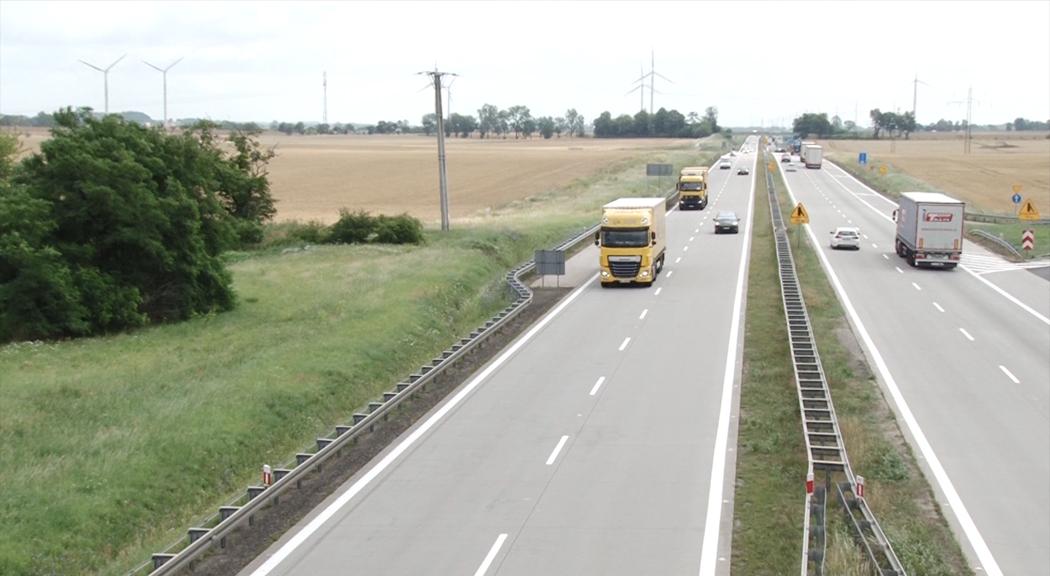Jechał autostradą kompletnie pijany