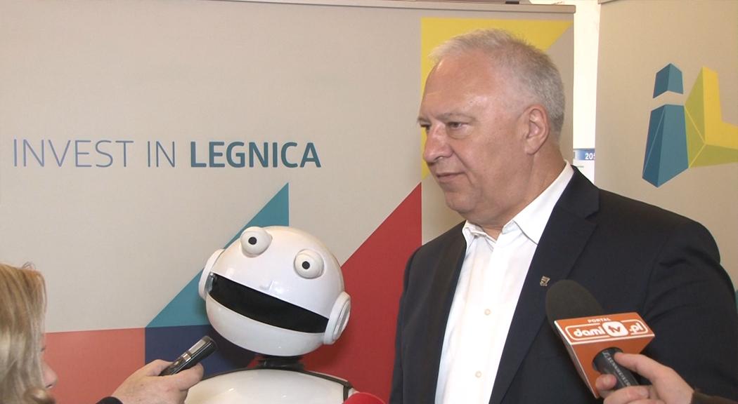 Legnica Miasto do Życia - Targi w warszawie z robotem Gienkiem 