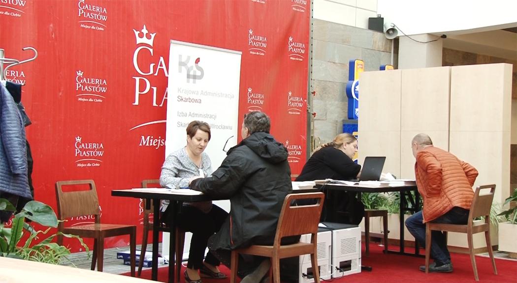 Rozliczali PIT-y w Galerii Piastów
