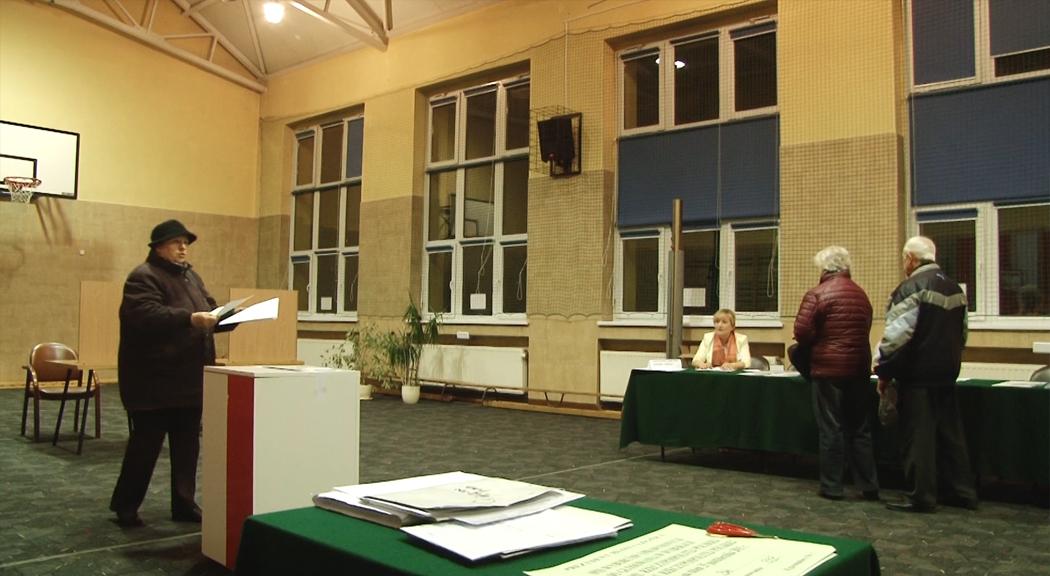 Co samorządowcy sądzą o skróceniu kadencji?