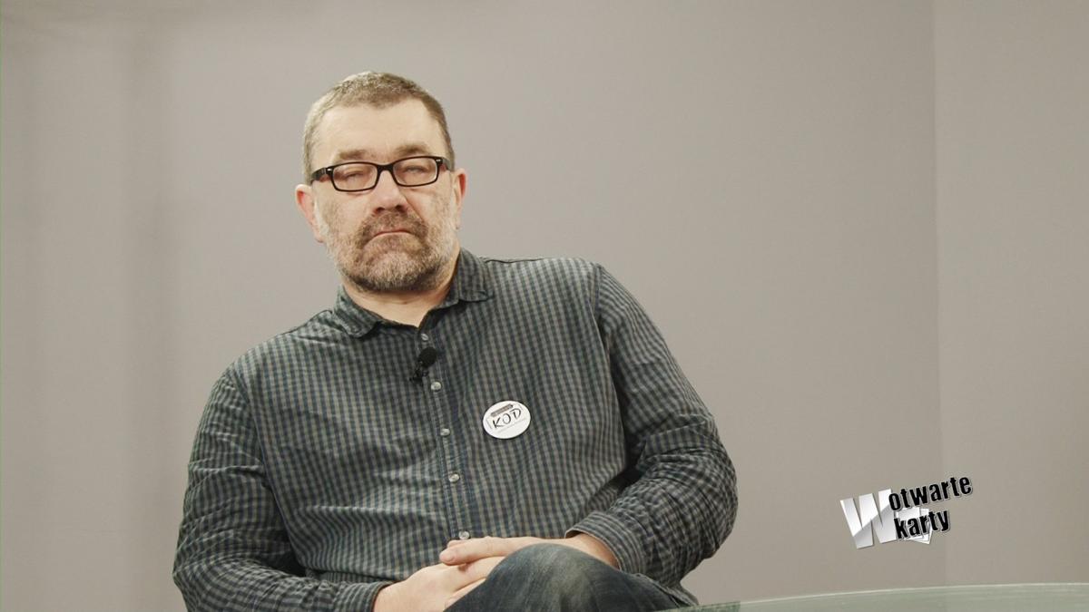 W Otwarte Karty: Rozmowa z Jackiem Głombem o Komitecie Obrony Demokracji 