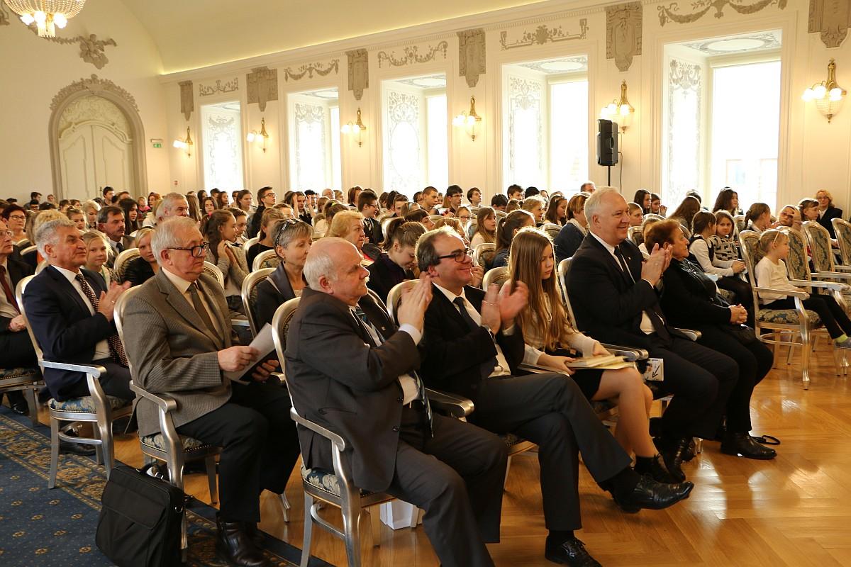 Ostatni akord Roku Benjamina Bilsego