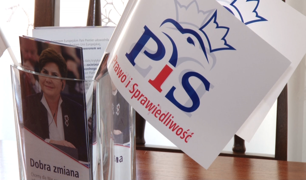 PiS podsumowuje rok rządów, Platforma krytykuje