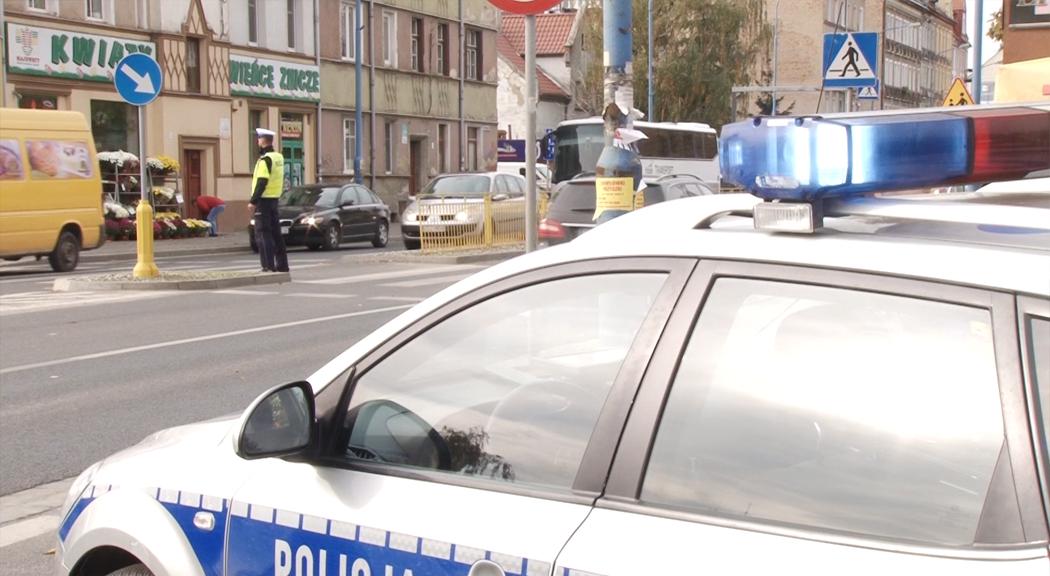 Przy cmentarzach będzie więcej policji