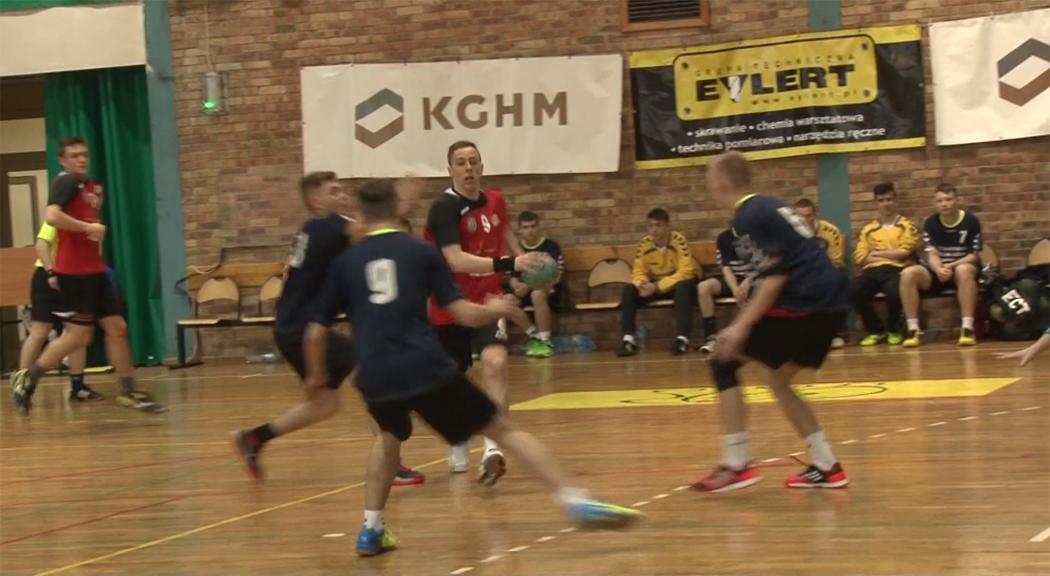 Trudna sytuacja finansowa Siódemki bez głównego sponsora