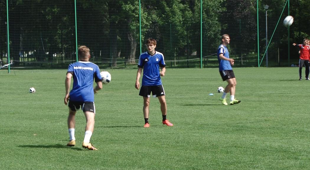 Piłkarze Miedzi przygotowują się do sezonu i komentują szanse naszej reprezentacji na EURO