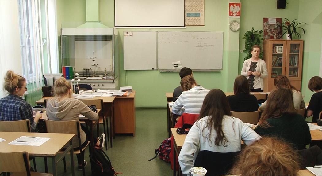 Związek Nauczycielstwa Polskiego na temat zwolnień w legnickich szkołach