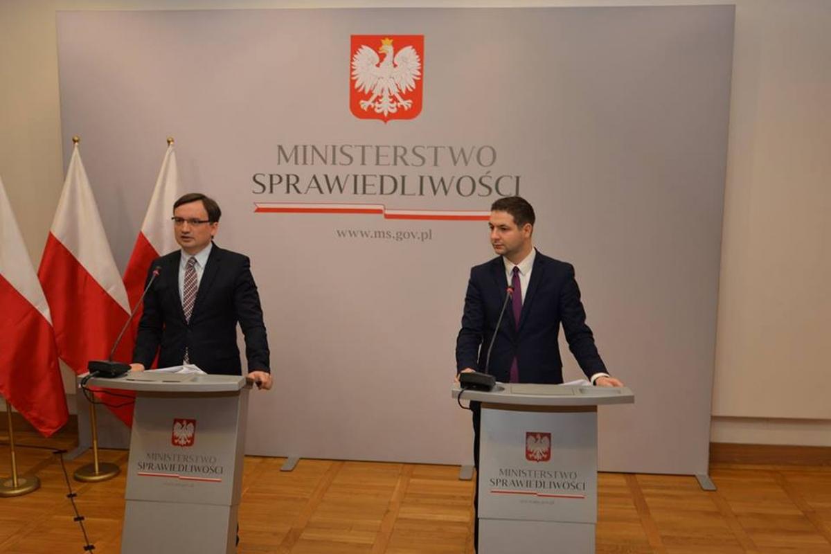 Patryk Jaki przeprasza Roberta Kropiwnickiego za agencję towarzyską