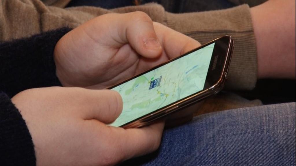 Autobusy w smartfonach legniczan. Nowa aplikacja mobilna już dostępna