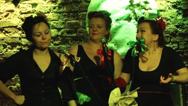 Z teatralnej sceny na scene muzyczną