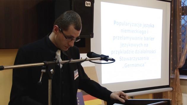 Konferencja poświęcona językowi