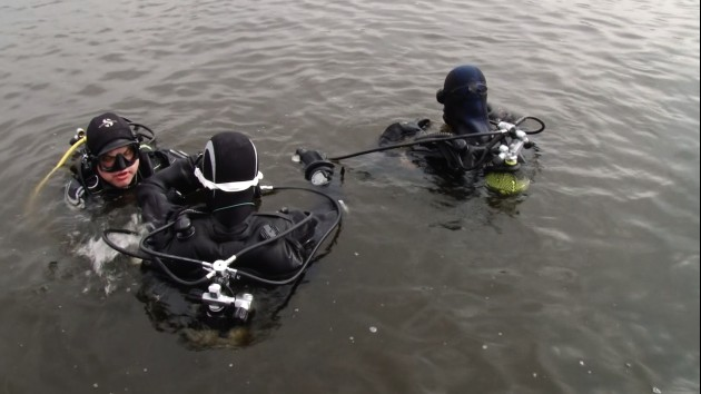 Kilkadziesiąt osób sprzątało jezioro w Kunicach