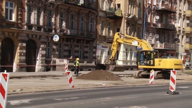 Skowroński krytykuje remonty zatok autobusowych