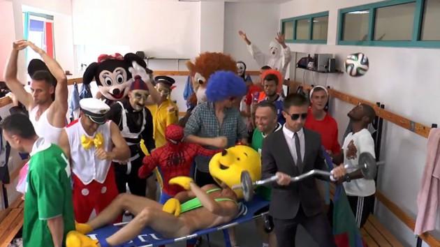 Zobacz jak piłkarze miedzianki tańczą Harlem Shake