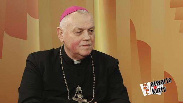 W otarte karty z biskupem Zbigniewem Kiernikowskim