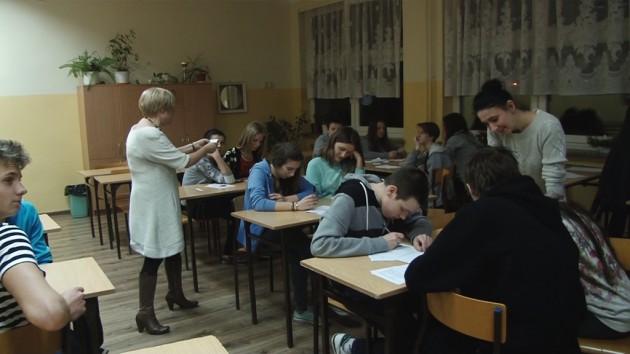 Ponad 100 legnickich uczniów całą noc spędziło w szkole