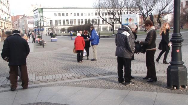 Zbierali podpisy dla Komorowskiego 