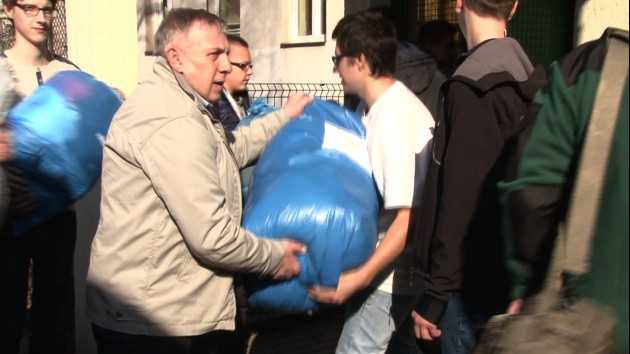 IV LO pełne darów dla Ukraińców 