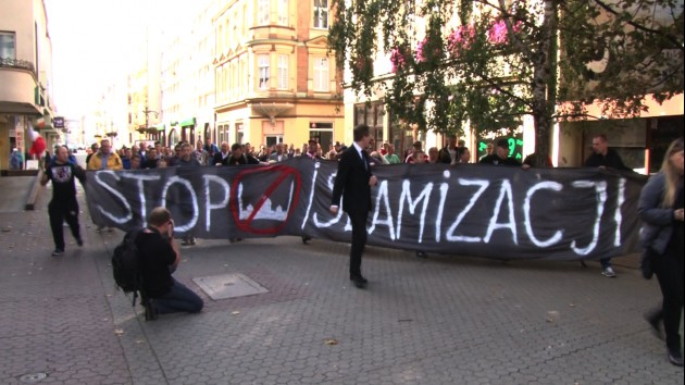 Manifestacja antyimigrancka w Legnicy