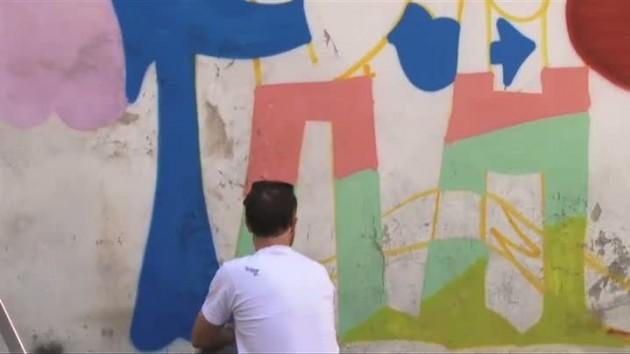 "Between The Wall" rozpoczęty