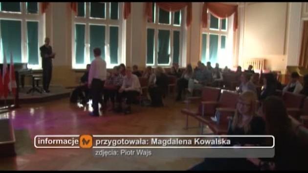 Gimnazjaliści w Mck-u recytowali patriotyczne wiersze