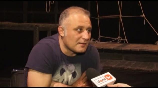 Bluszcz w roli "Otella" zagrał dla legniczan