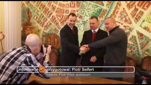 Polityczny kogel - mogel w Legnicy 