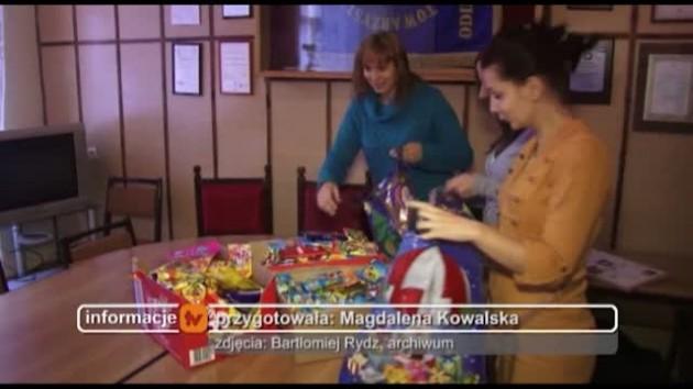  Podarowali  dzieciom "Uśmiech pod choinkę"