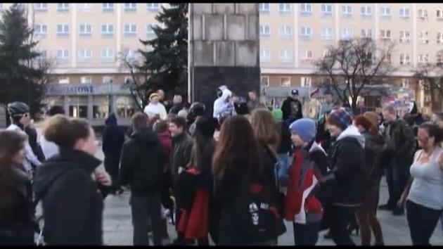 Taneczne szaleństwo w środku miasta