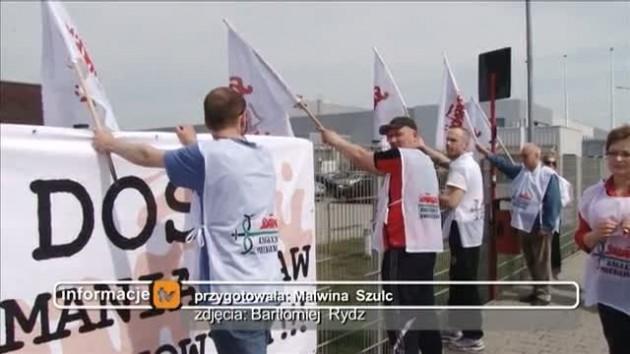 W fabryce firanek coraz goręcej