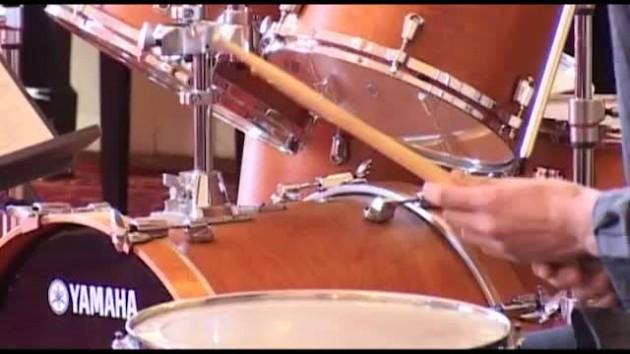 DRUM BATTLE
