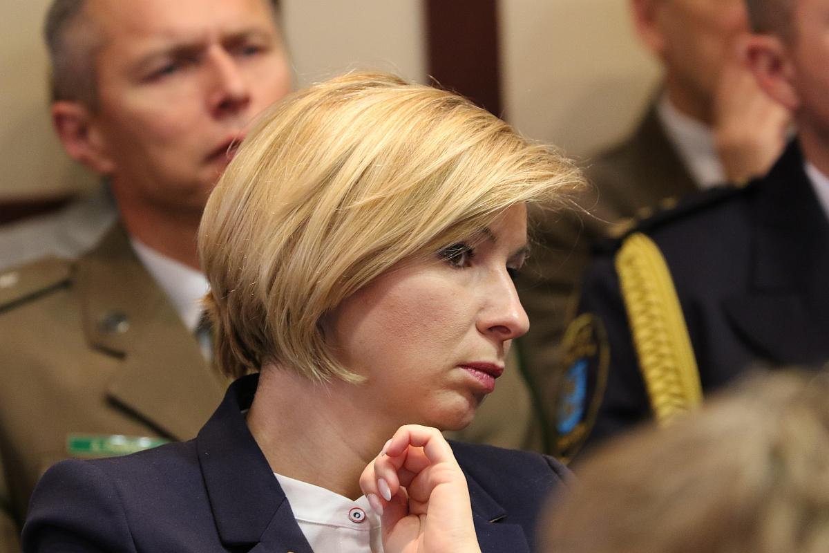Stępień pisze list do Przybylskiego ws. kontrowersyjnej decyzji