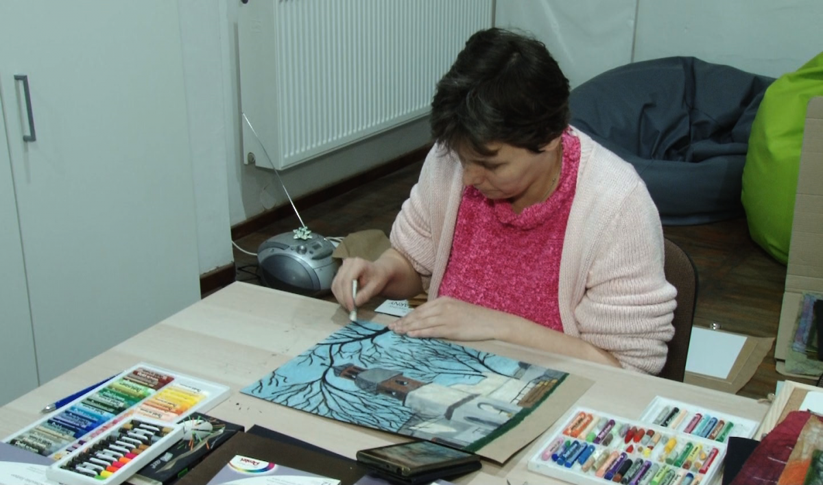 Wernisaż prac plastycznych niepełnosprawnej artystki
