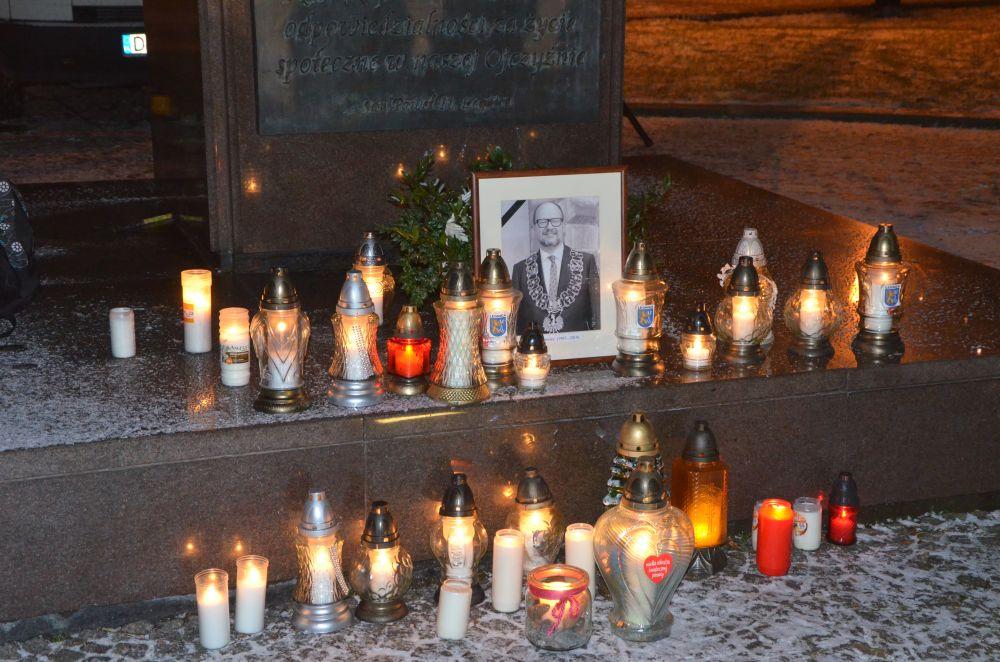 Legnica uczciła pamięć prezydenta Pawła Adamowicza
