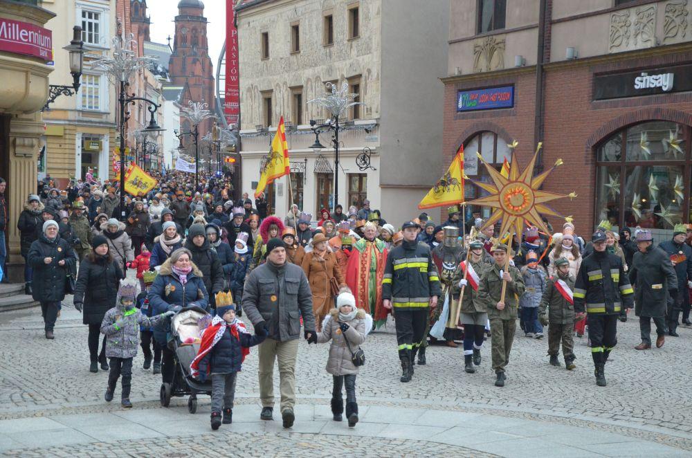 Trzej królowie i legnicki książę poprowadzili chrześcijański orszak
